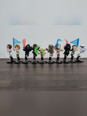 Kinder Surprise Star Wars Kids Mini Figure Clip Set - Mixed Colors